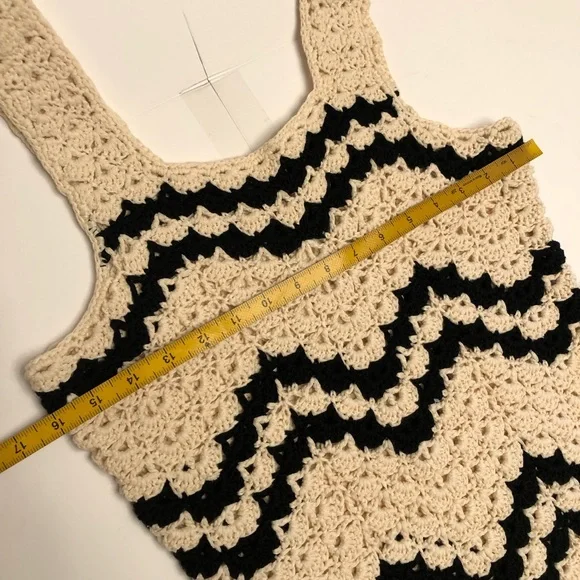 VICI Crochet Zigzag Pattern mini Dress medium black cream vacation swim beach - Picture 7 of 10